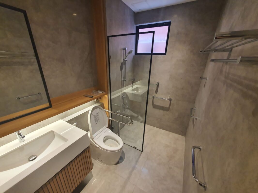 ii Residence - LLOYD @ALAM SUTERA 1